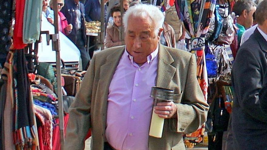 Tomás Mezquita Mateos durante una procesión en San Vitero. | Chany