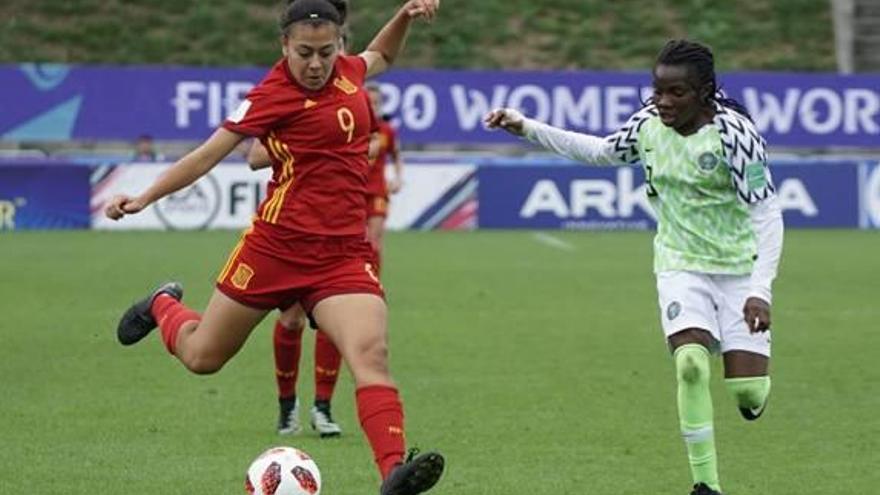 Paula Fernández, en una acció del partit de quarts contra Nigèria