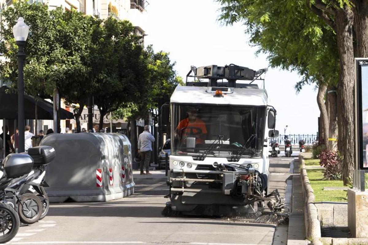 Un camión de limpieza de la antigua flota de Tarragona, en una imagen de archivo.