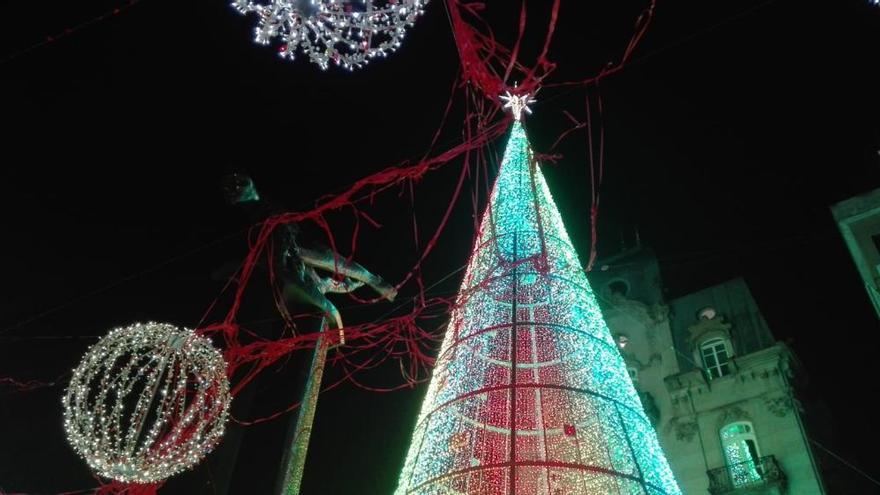 Navidad en Vigo 2018 | Vigo se ilumina su Navidad más 'top' entre nieve y  color
