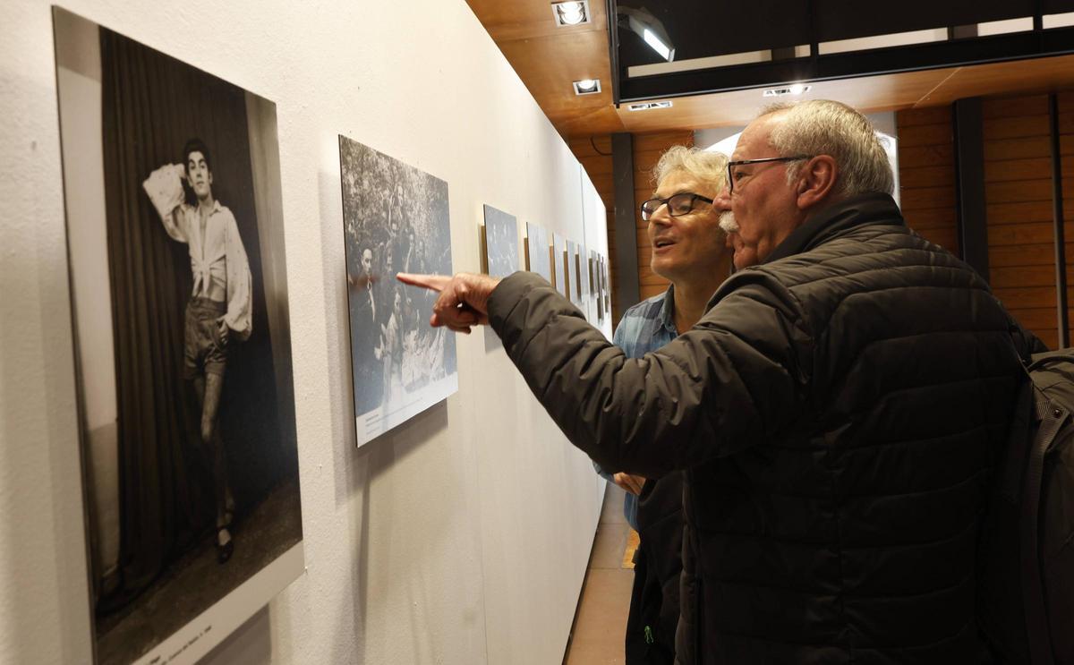 En imágenes: Inauguración de la exposición "Memoria fotográfica de la Asturias franquista"