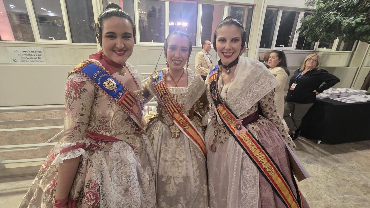 La alfombra roja de la Exaltación de la Fallera Mayor de València 2026