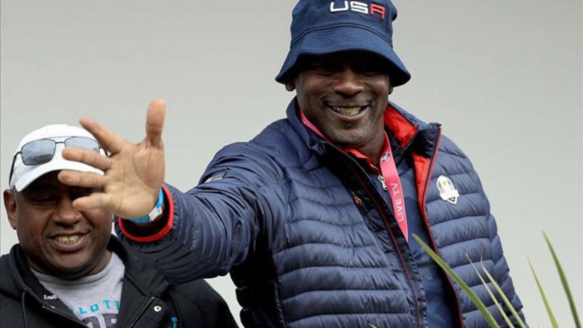 Michael Jordan sigue la Ryder Cup como un aficionado más