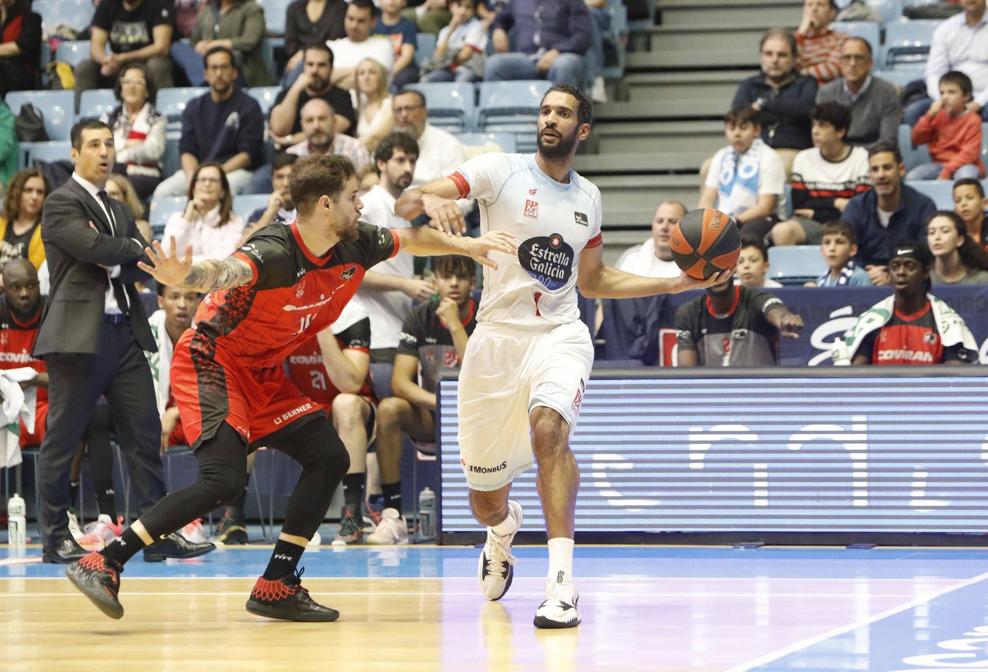 Monbus Obradoiro - Covirán Granada: las imágenes del partido