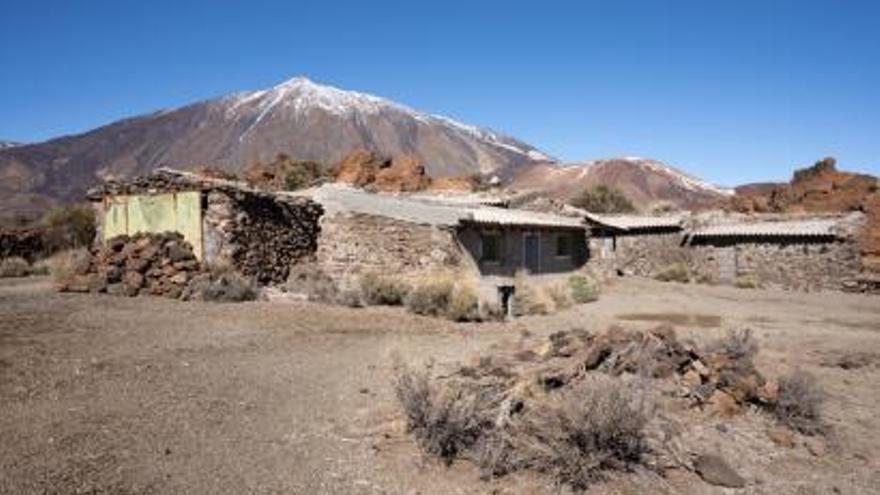 El viejo sanatorio del Teide desaparece para cumplir la normativa sobre paisaje  