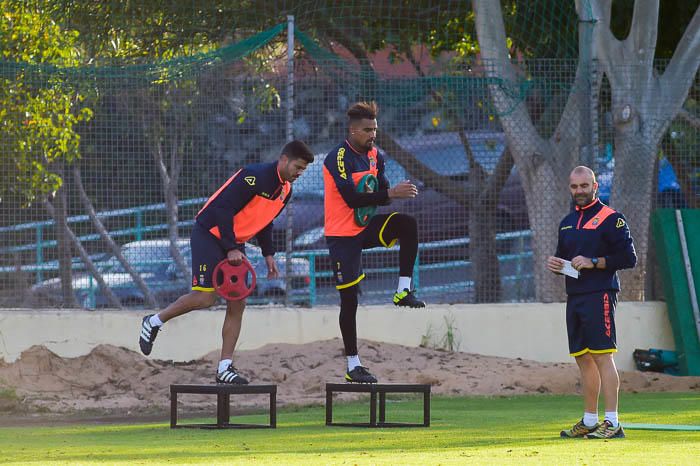 Entrenamiento de la UDLP en Las Burras