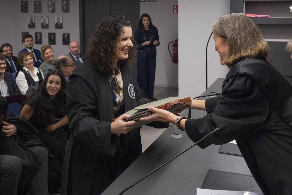 Una de las abogadas que estrena colegiación.