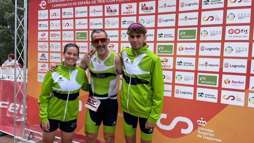Gold for Kini Carrasco, Marta Reguero and Miguel Blanco in the Spanish Inclusive Triathlon Championship