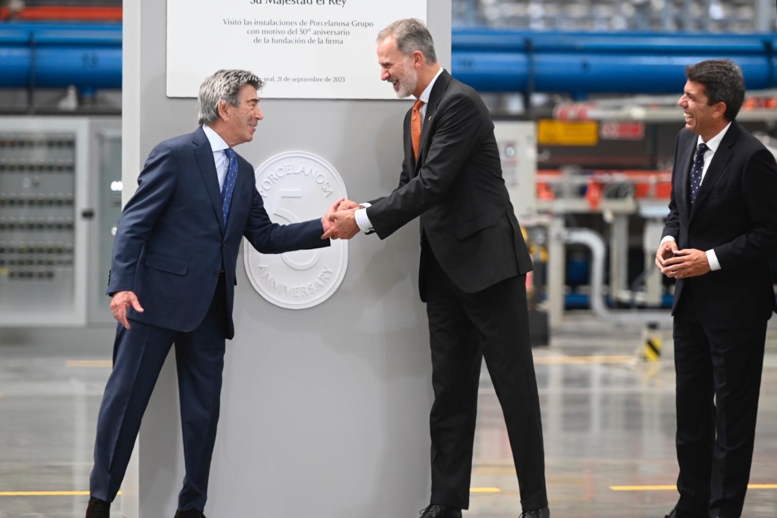 El rey Felipe VI visita Porcelanosa para conmemorar su 50 aniversario