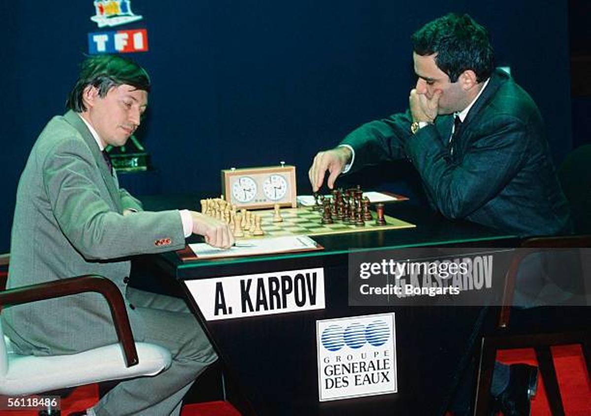 Karpov-Kasparov en uno de sus míticos duelos