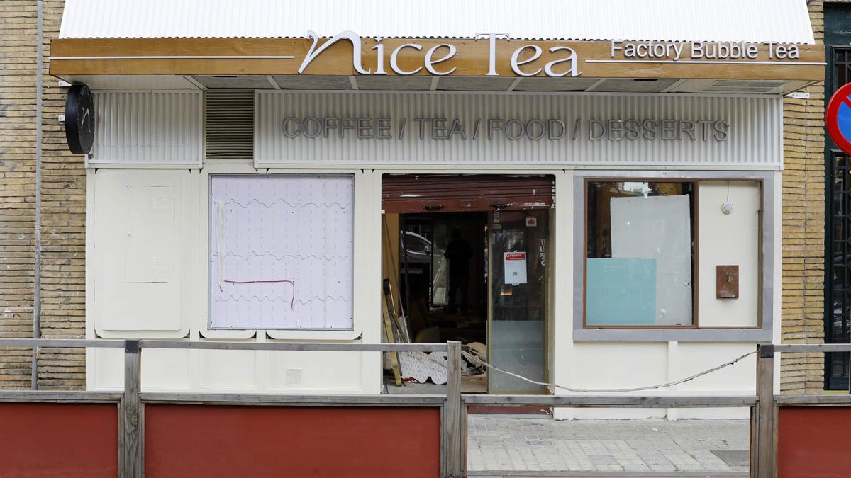 En imágenes | Se resuelve el misterio: El antiguo restaurante Delirio reabre con un nuevo concepto en el centro de Zaragoza