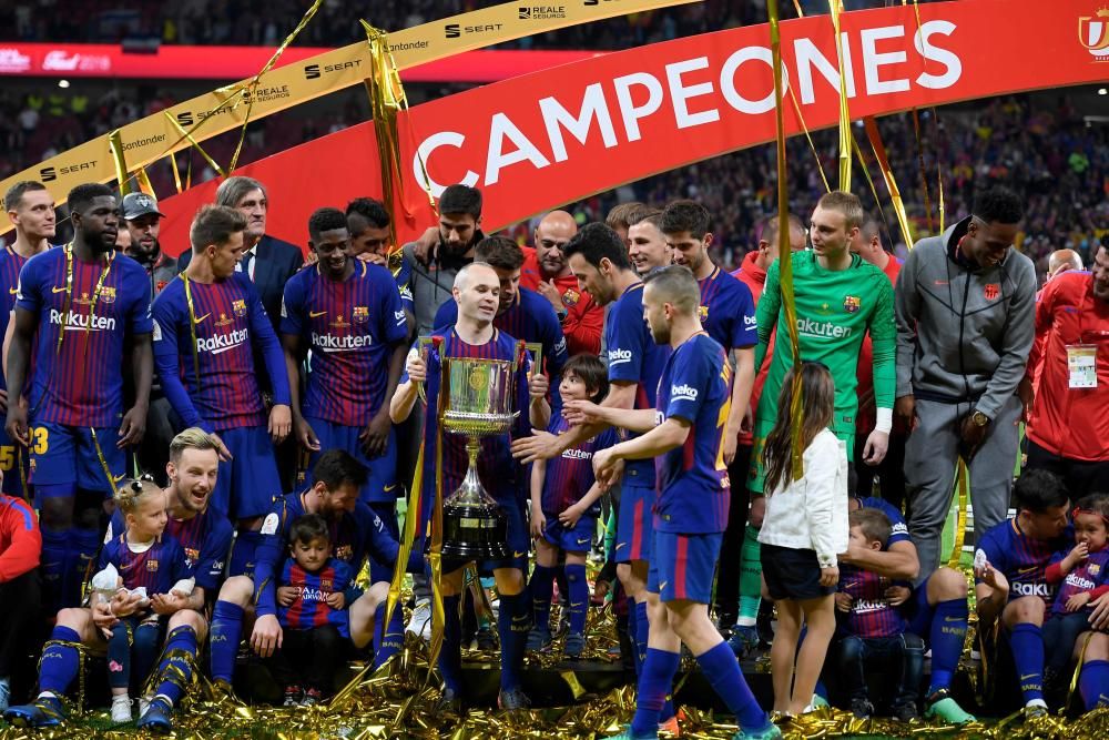 Copa del Rey: Los hijos de los jugadores del Barça, protagonistas de la celebración