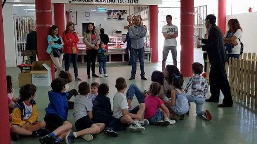 Magia en Cruces para promocionar la Praza de Abastos