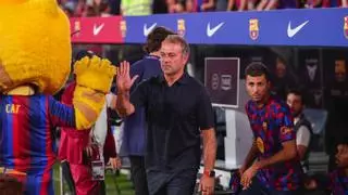 Flick se rinde a Espart: "Me sorprende que juegue así de lateral izquierdo"