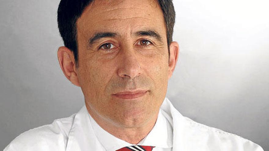 El cirujano ortopédico Luis Pérez Carro.