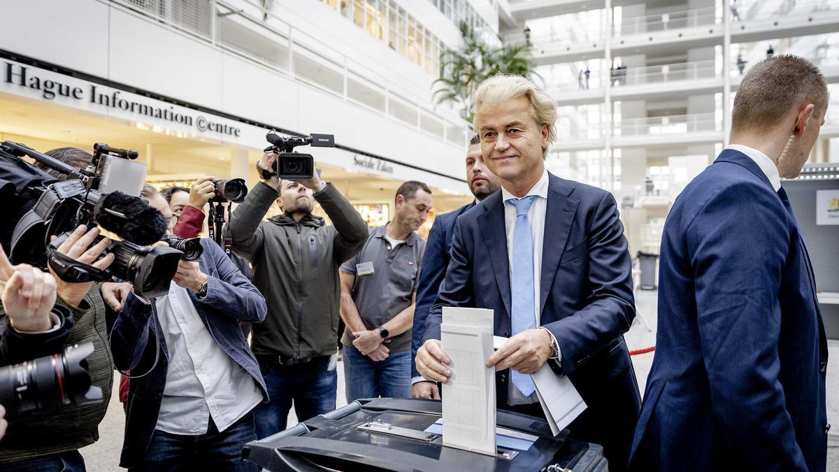 Un Países Bajos atónito asume la victoria sorpresa de la ultraderecha de Wilders