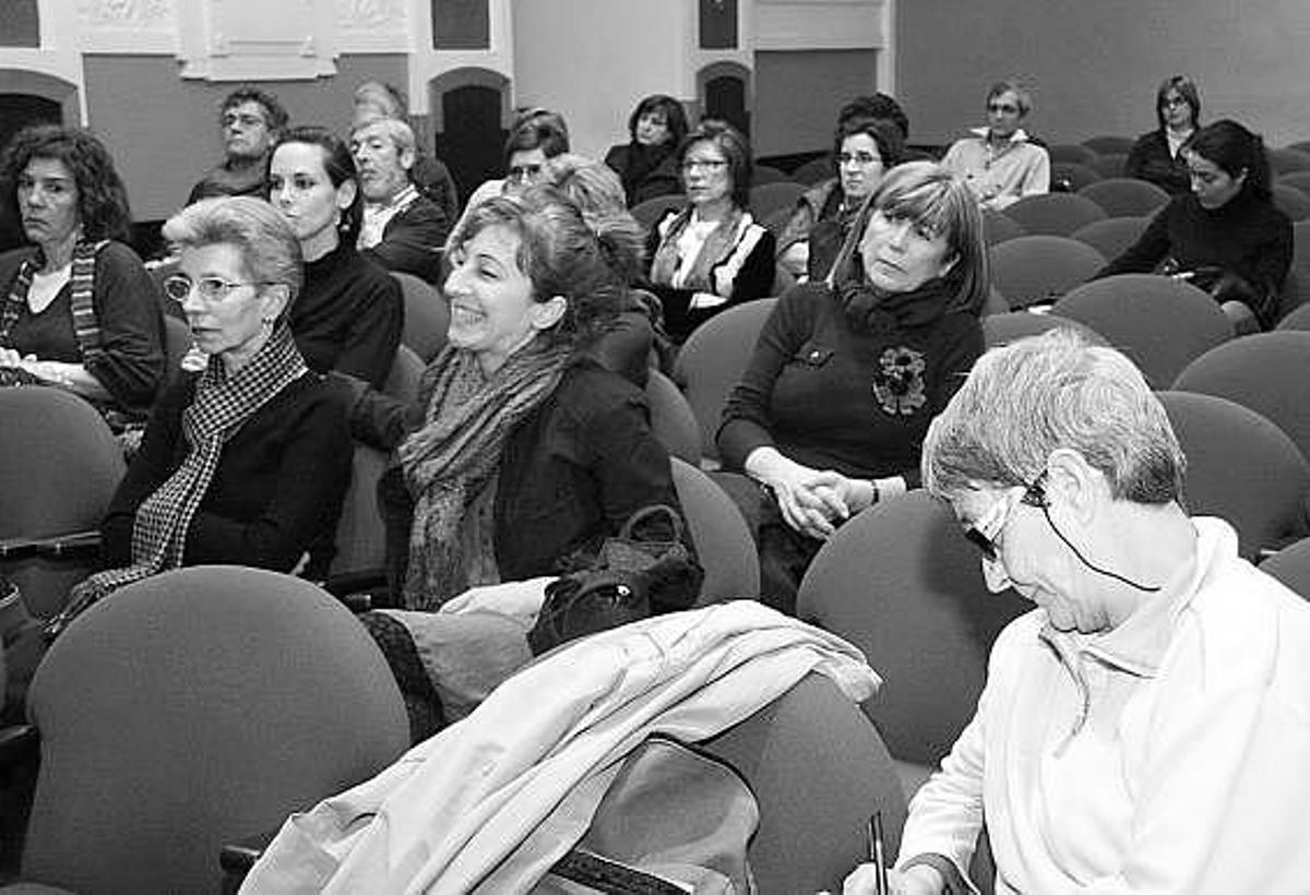 Asistentes a la presentación del libro.