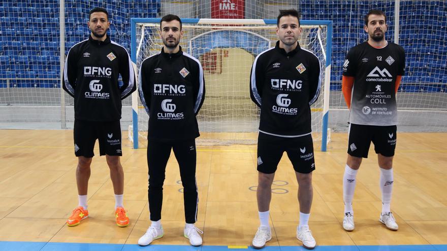 Cainan, Eloy Rojas, Marlon y Fabio posan antes del entreno en Son Moix