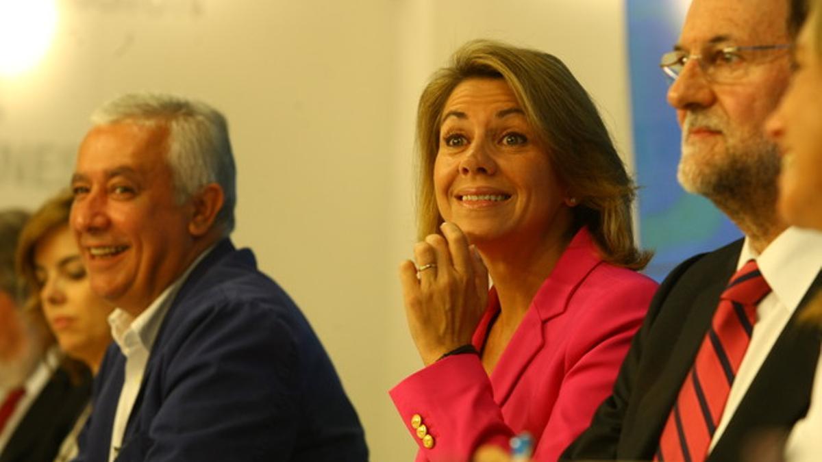 María Dolores de Cospedal y Mariano Rajoy, el lunes, en Madrid.