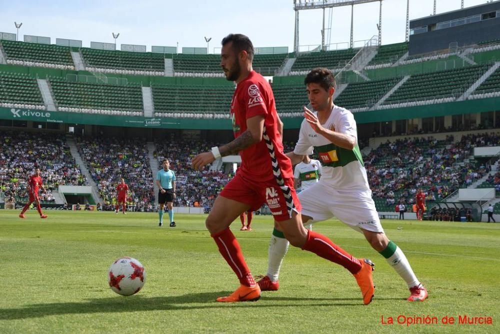 El Murcia dice adiós al ascenso