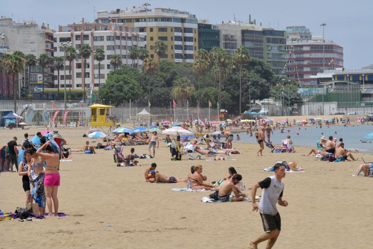 Domingo en playas de la capital grancanaria