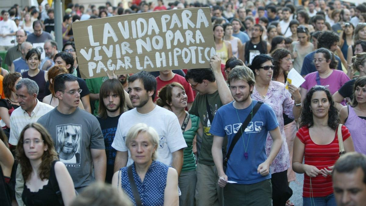 Un grupo de jóvenes 'millennials' protestan por los salarios y la vivienda