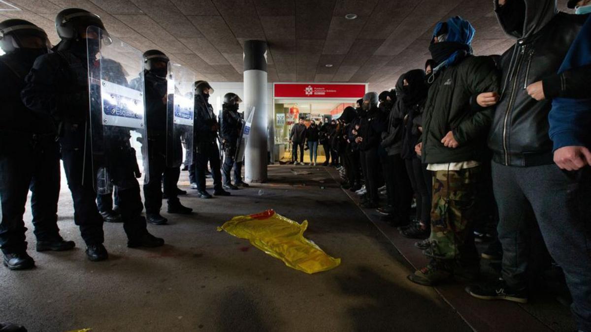 Càrregues policials a la UAB | EFE