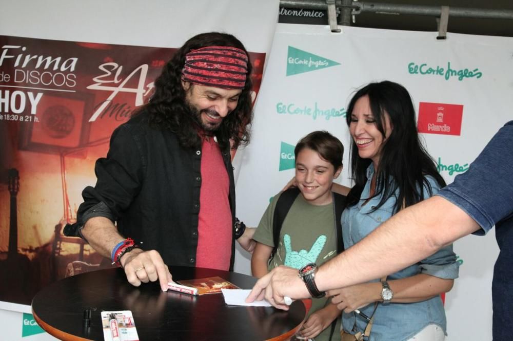 Firma de discos de El Arrebato en El Corte Inglés de Murcia