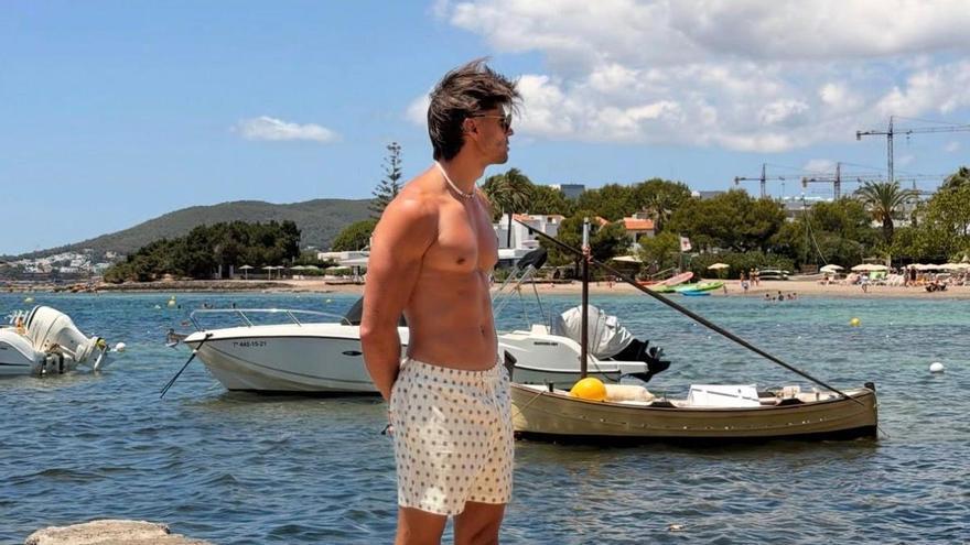 Javier Tudela sparks debate on Instagram about the reality of tourism in Ibiza: “I do not want the Ibiza of bottles and VIP tables”