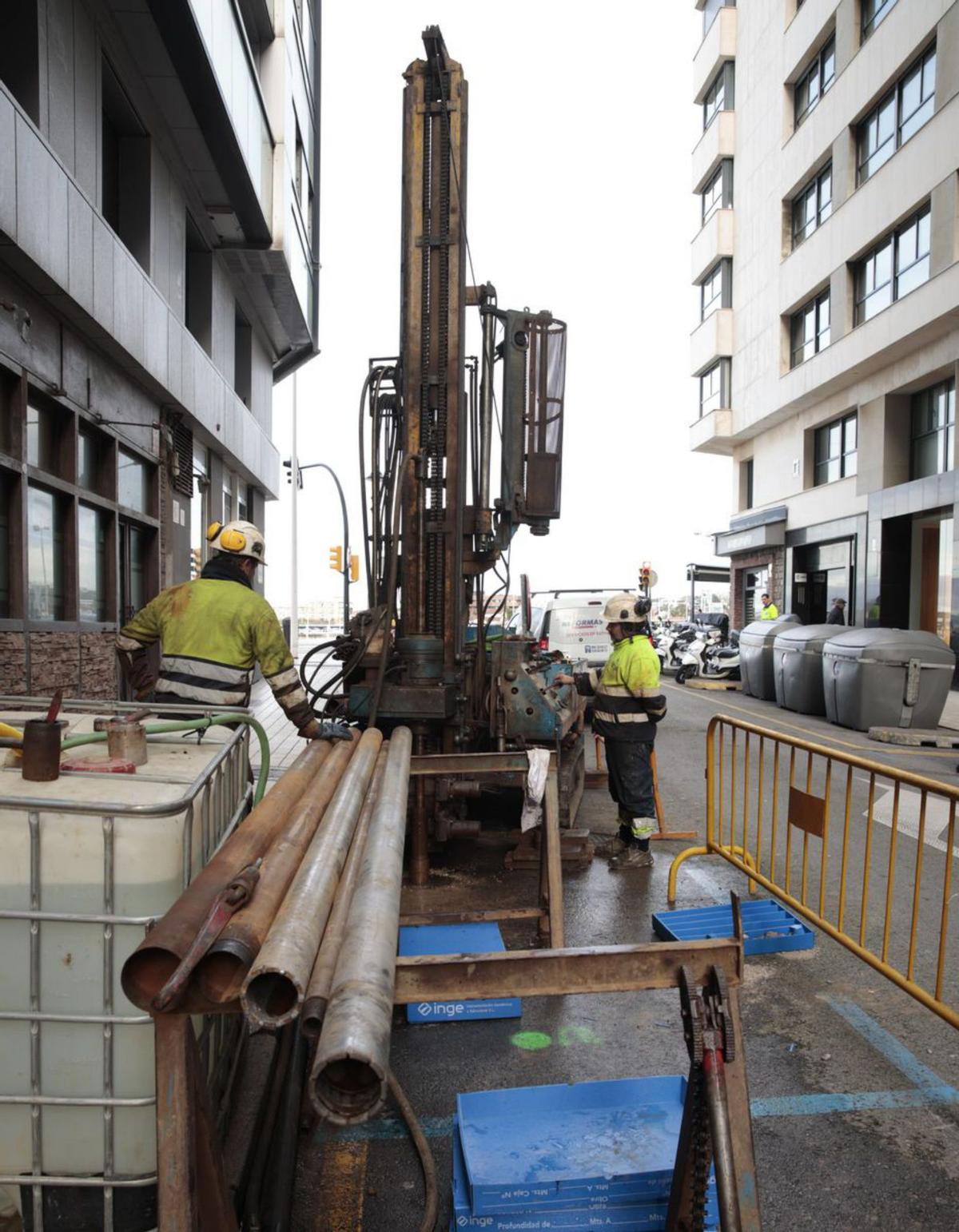 El plan para el soterramiento del Muro encara el final de su fase de sondeos