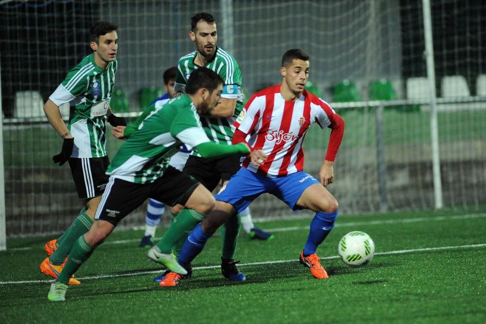 Fotos del partido entre el Lenense y el Sporting B