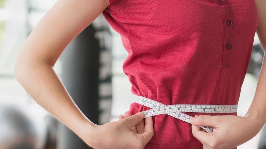 El petit canvi que et descomptarà 600 calories al dia i t&#039;ajudarà a perdre pes