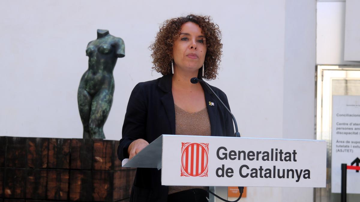 La delegada del Govern, Laia Cañigueral, durant la presentació dels Premis Generalitat Girona