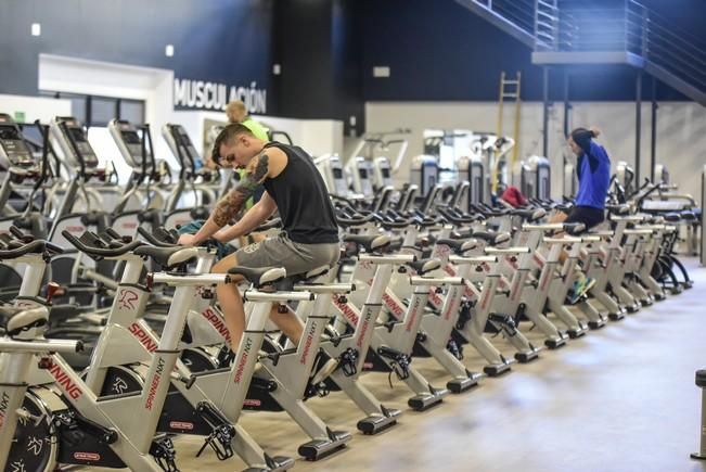 Reportaje sobre el gimnasio mas grande de ...