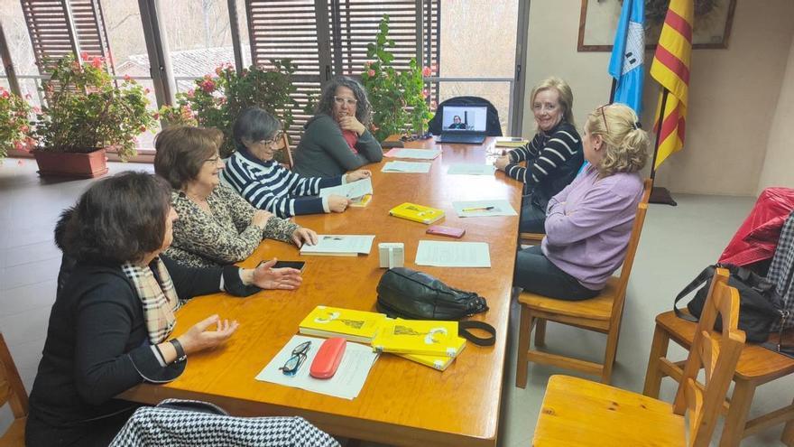 Uns 300 actes en 45 micropobles amb el programa Microcomunitats