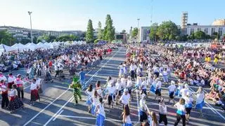 Colas de seis horas para conseguir entradas de los espectáculos de la Fiesta Mayor de Rubí