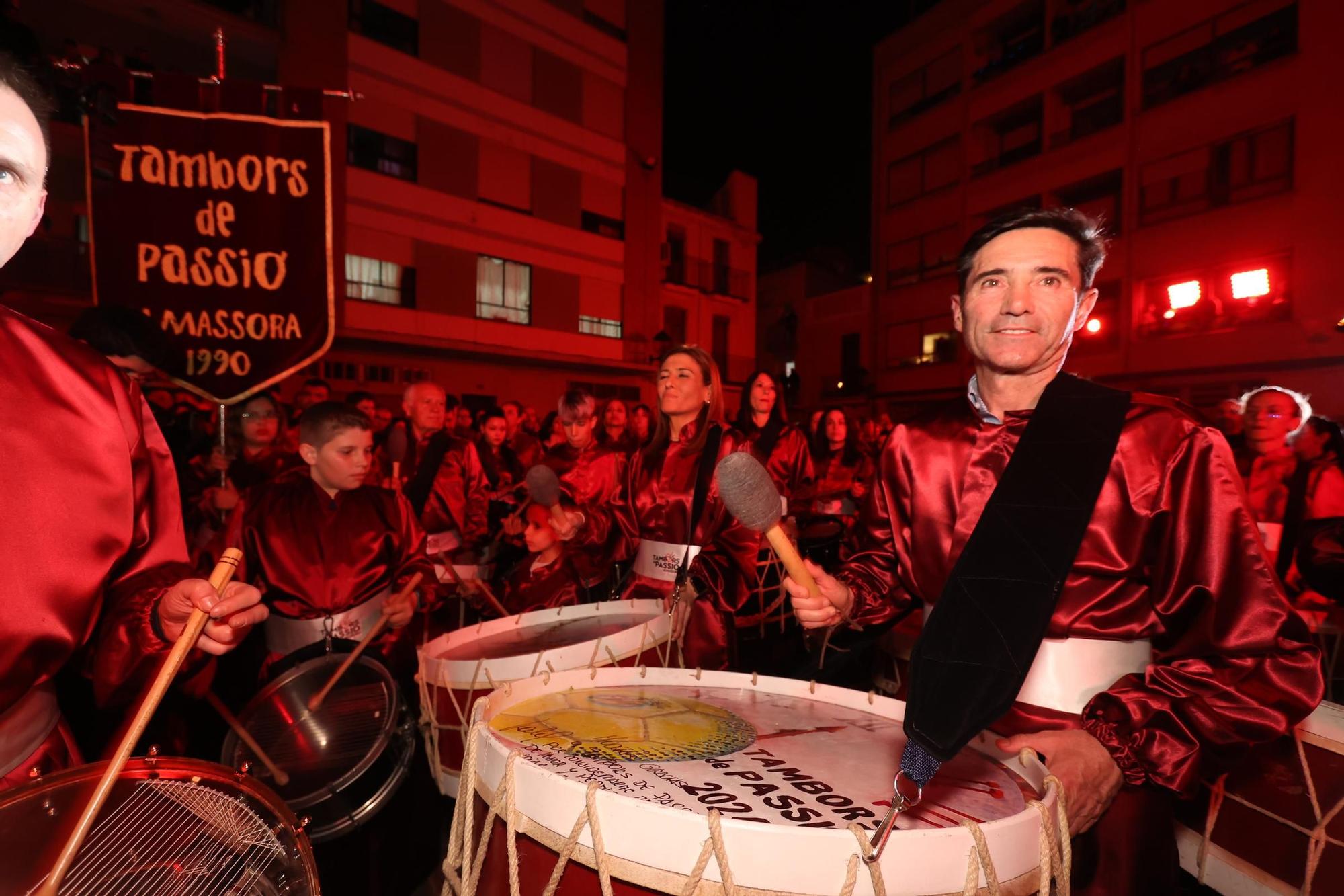 Las imágenes de la rompida de la hora en Almassora con Marcelino como protagonista