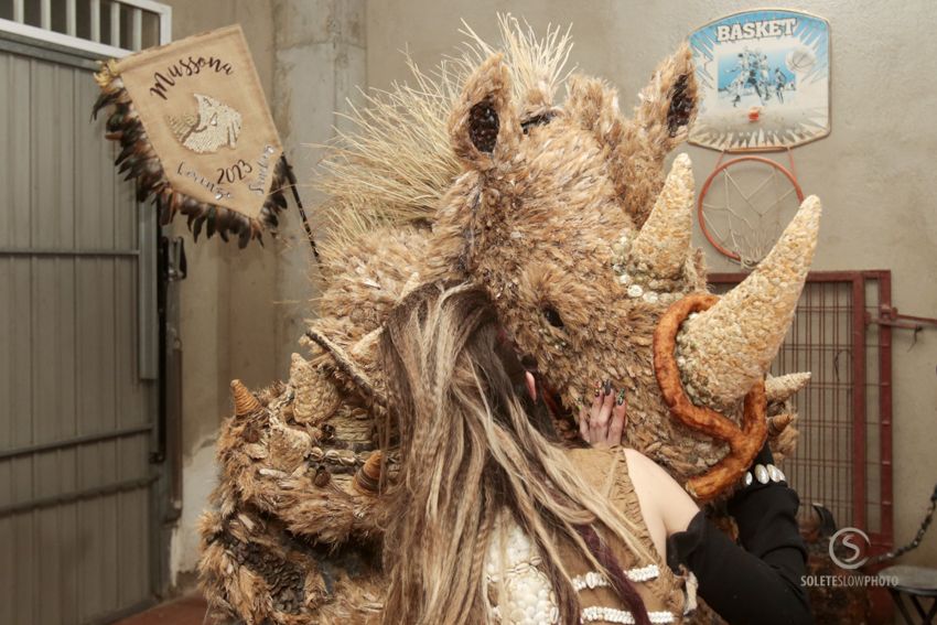 Suelta de la Mussona en el Carnaval de Águilas