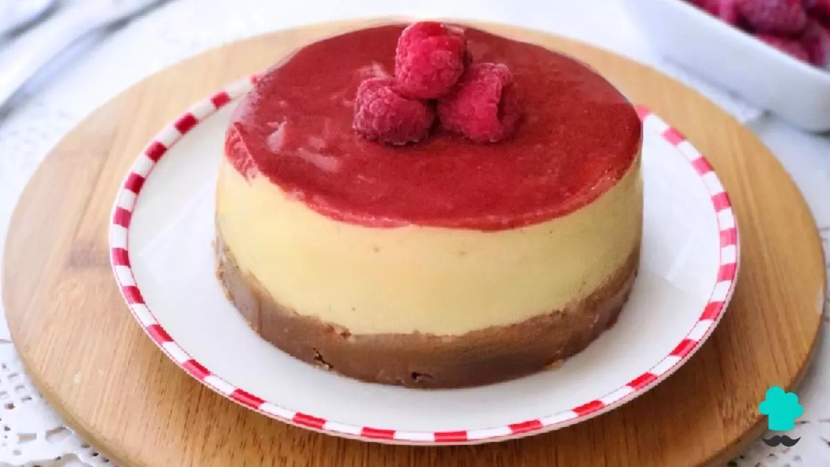Tarta de queso y frambuesas sin horno: fácil, cremosa y con un resultado de pastelería