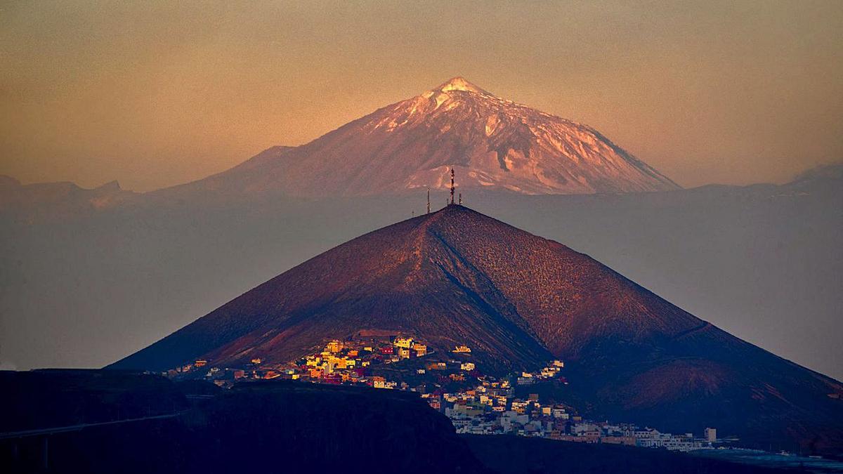 El Teide nevado desde Arucas |