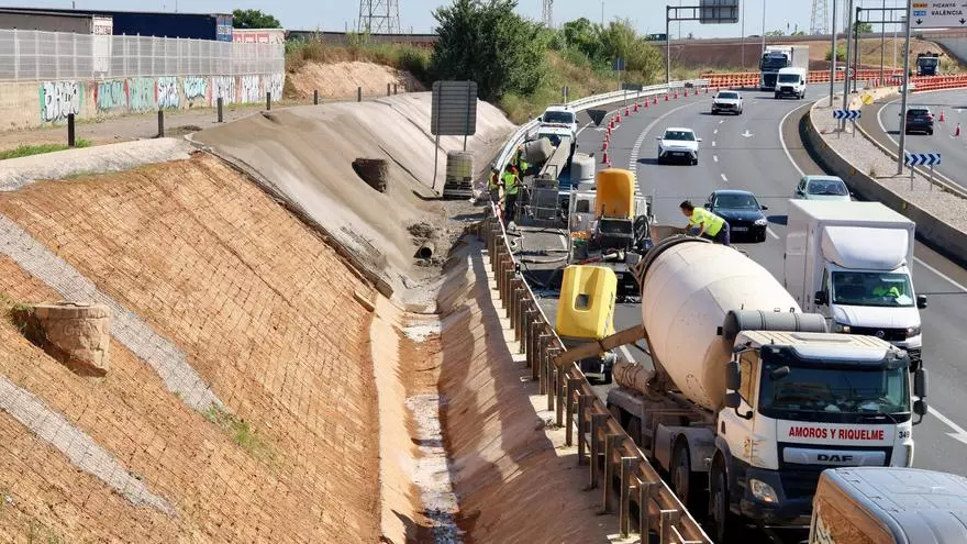 La autovía de Torrent (CV-33) inicia cinco meses de obras para estabilizar sus taludes