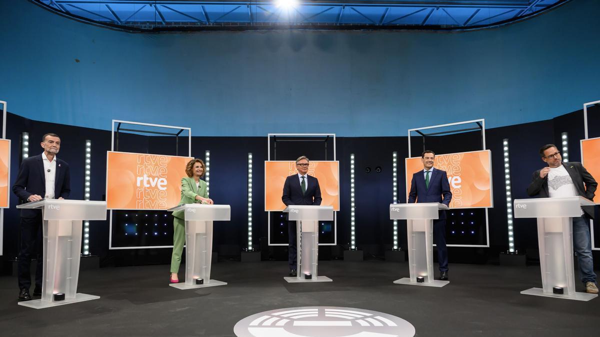 VÍDEO | Juanma Moreno, un ganador, por momentos desaparecido del debate electoral de TVE