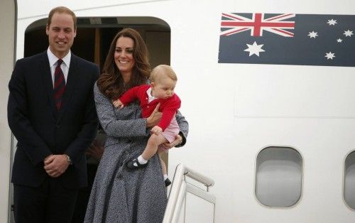 Los Duques de Cambridge han llevado a su hijo Jorge al viaje oficial a Australia, donde han renido homenaje a los soldados australianos que lucharon en las guerras mundiales.