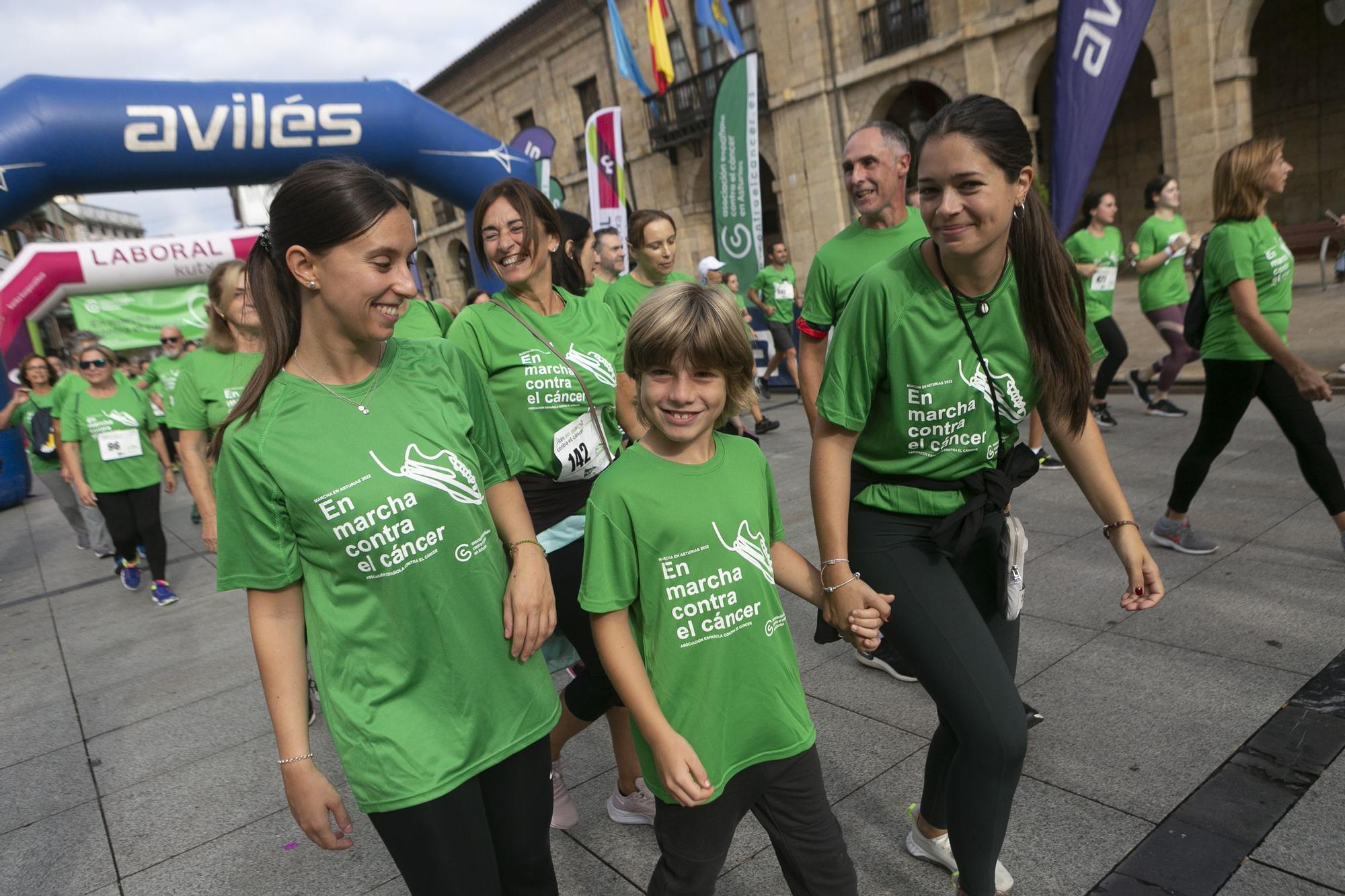 ¿Estuviste en la carrera contra el cáncer de Avilés? Búscate en la galería de fotos