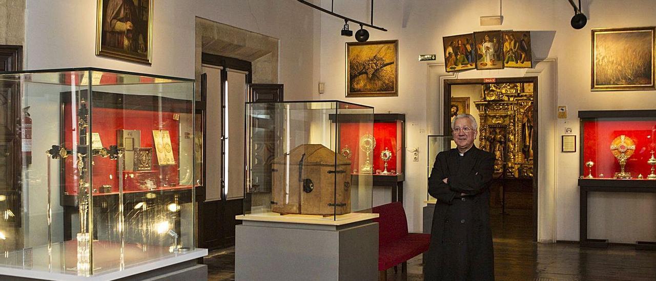 Benito Gallego, deán de la Catedral, en el Museo de la Iglesia, en una imagen de archivo. | Fernando Rodríguez