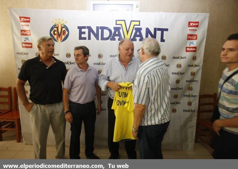 GALERÍA DE FOTOS -- El Villarreal CF apoya a 37 clubs provinciales