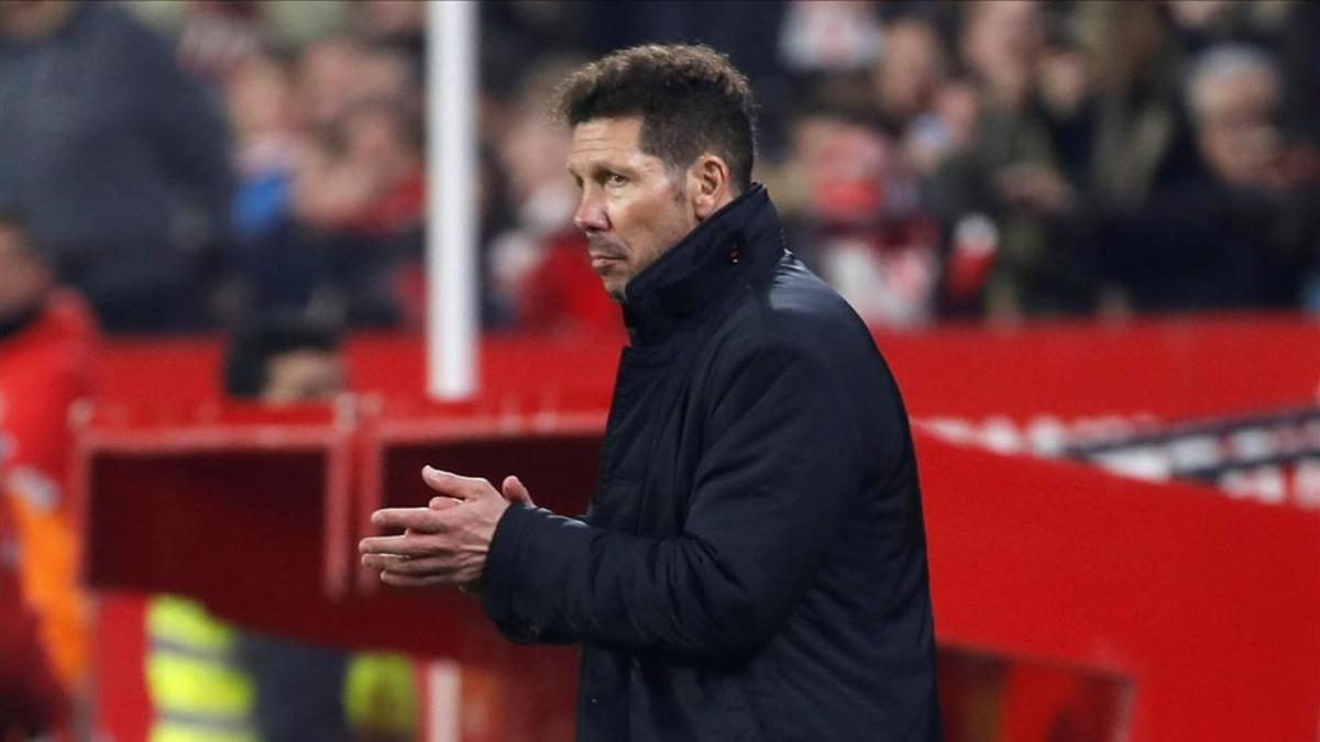 Simeone aplaudió al árbitro