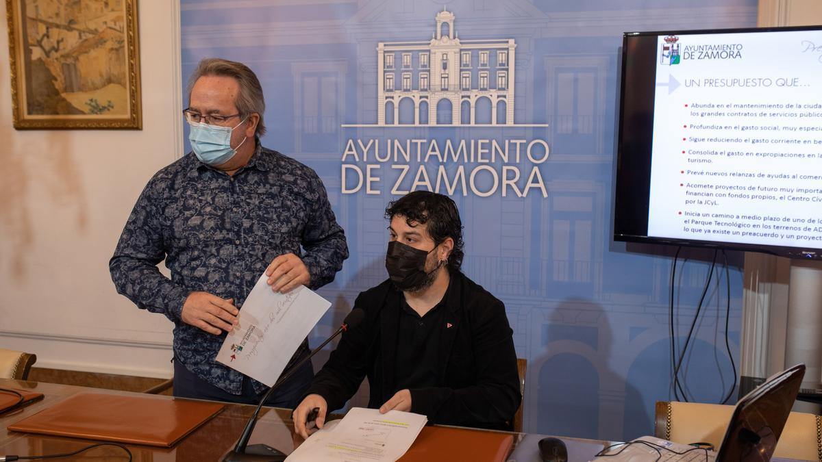 Guarido y Bernardo, durante la presentación