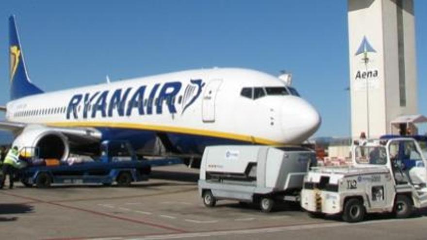 Desconvocada la vaga parcial indefinida als serveis de terra de l&#039;aeroport de Girona