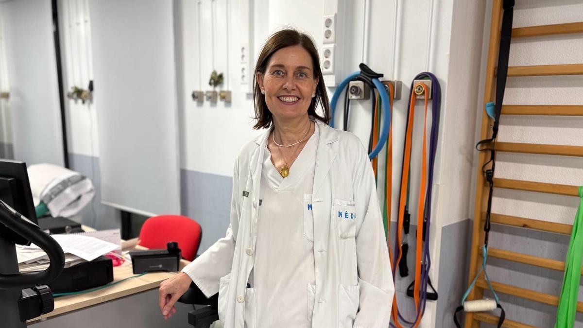 Amparo Segarra, jefa del servicio de Rehabilitación del Hospital Universitario Vega Baja